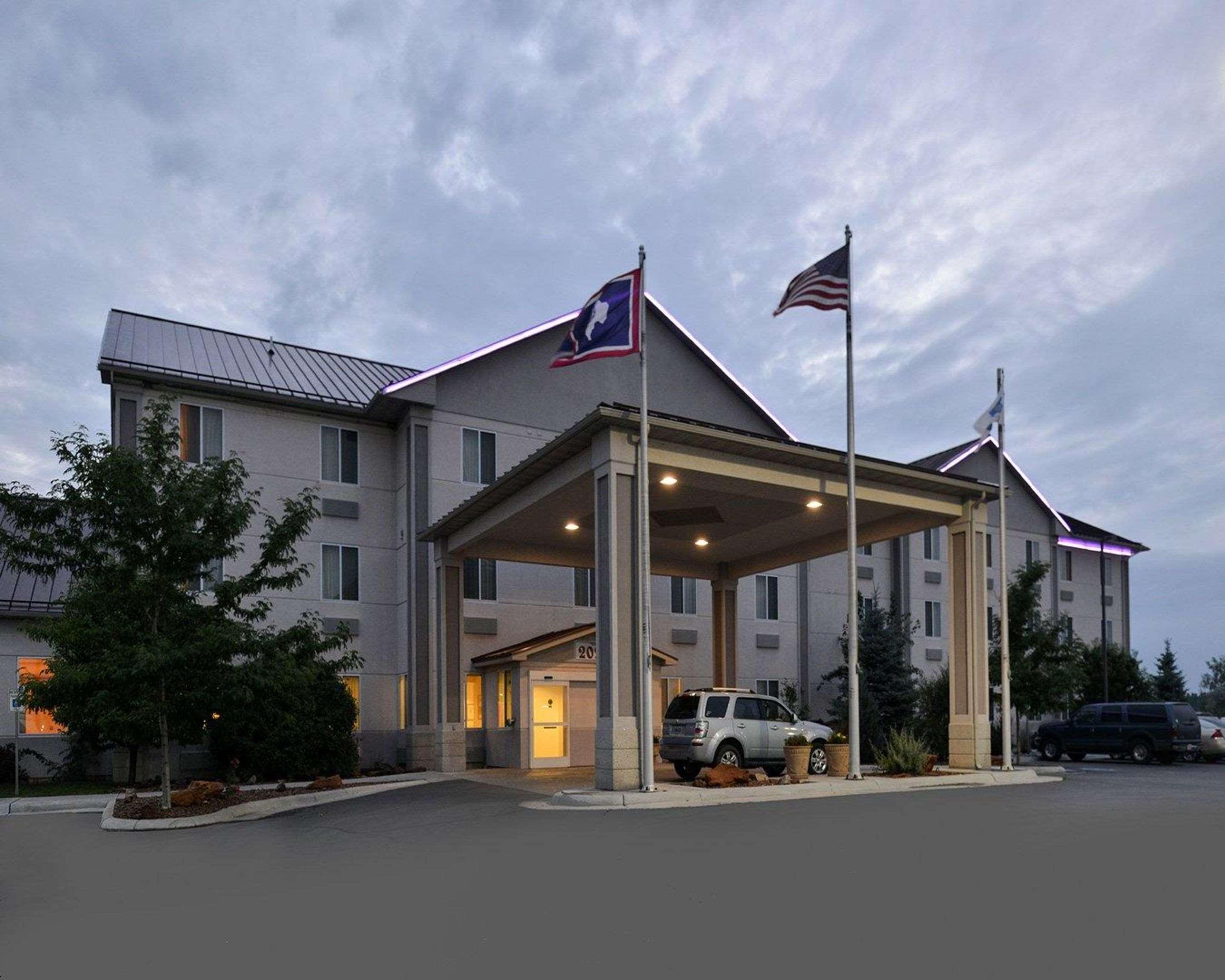 Comfort Inn & Suites Riverton Bagian luar foto