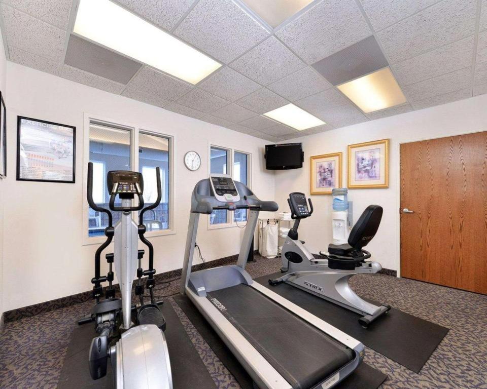 Comfort Inn & Suites Riverton Bagian luar foto