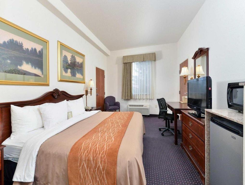 Comfort Inn & Suites Riverton Bagian luar foto