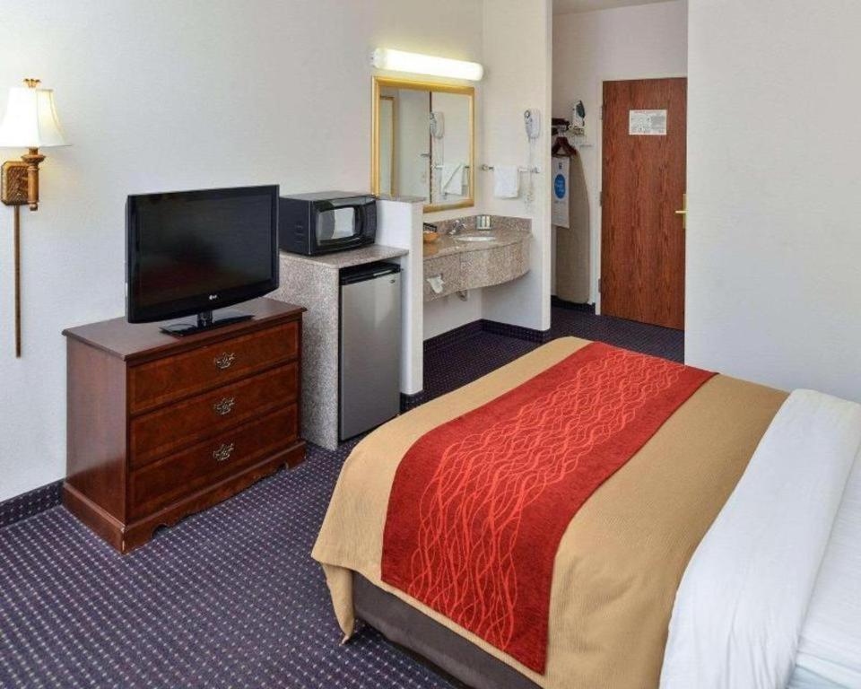 Comfort Inn & Suites Riverton Bagian luar foto