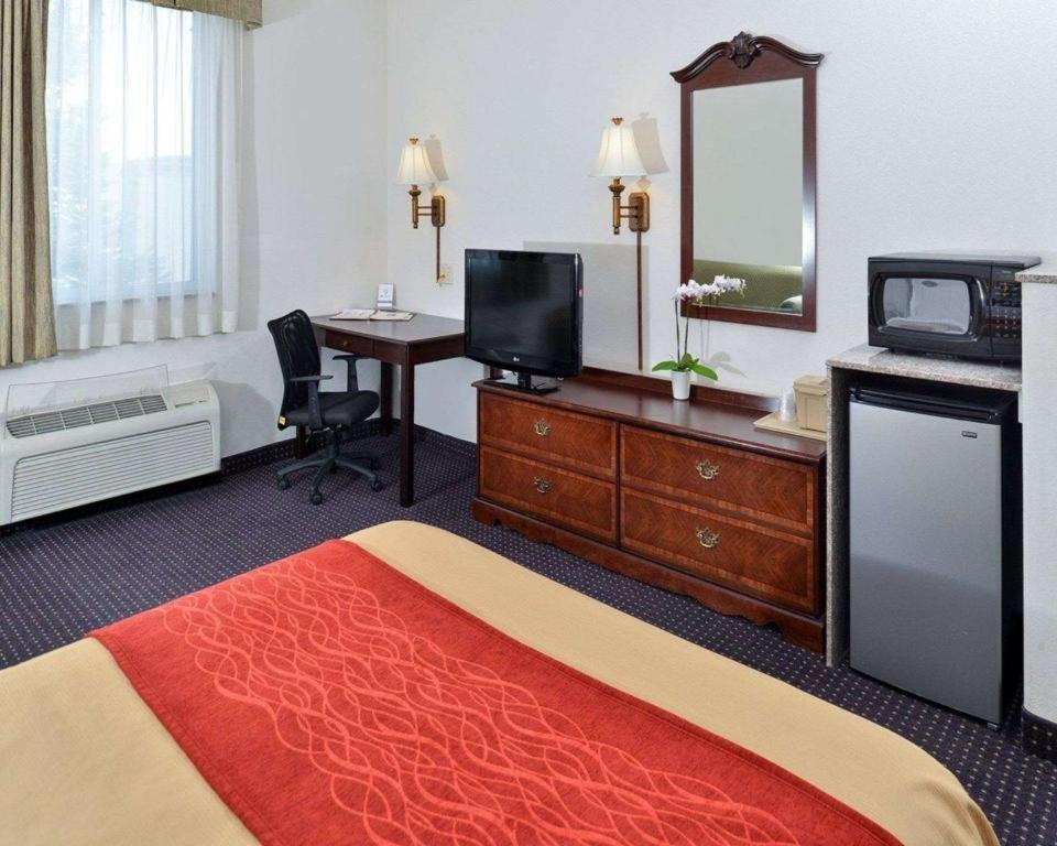 Comfort Inn & Suites Riverton Bagian luar foto