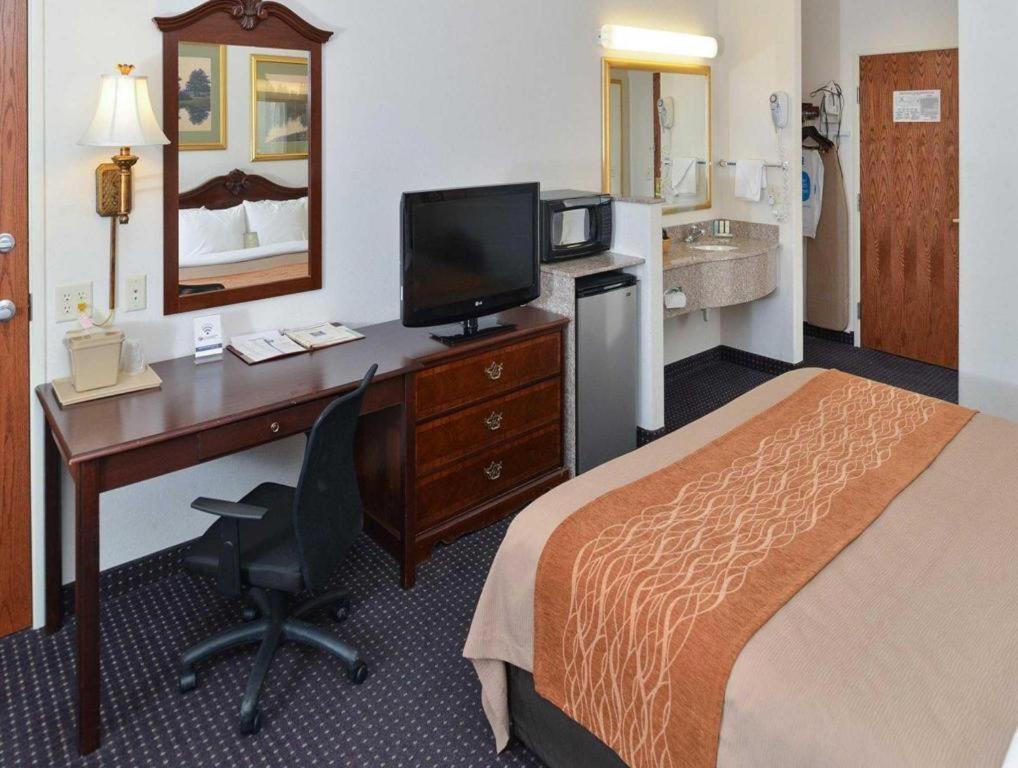 Comfort Inn & Suites Riverton Bagian luar foto